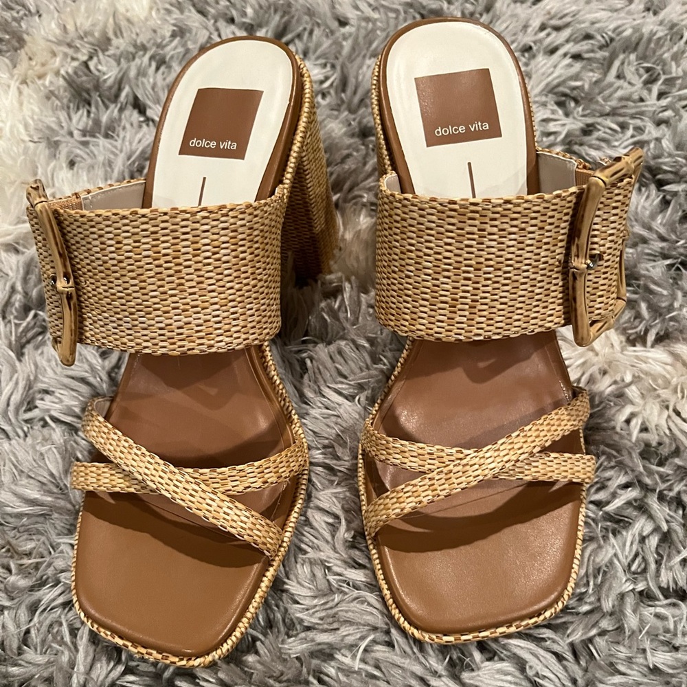 Dolce Vita Sandals